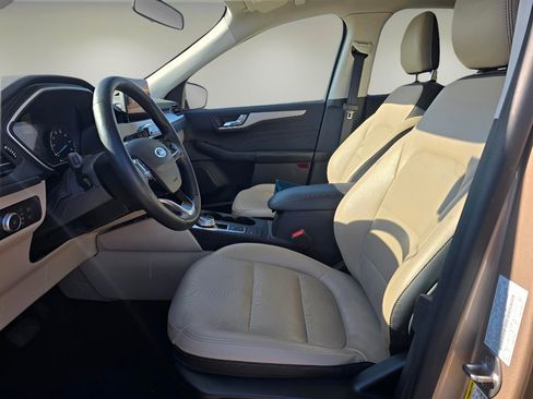 Used 2021 Ford Escape SEL image 12