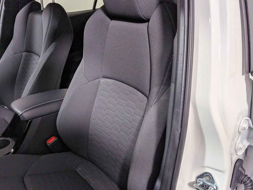 Used 2026 Toyota Corolla SE FWD image 19