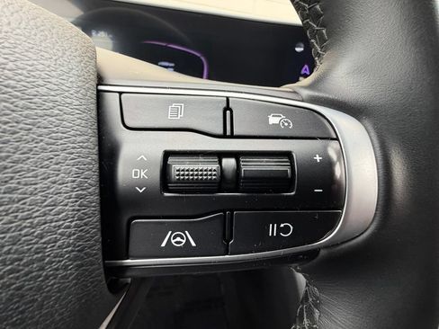 Used 2023 Kia Sportage EX FWD image 24