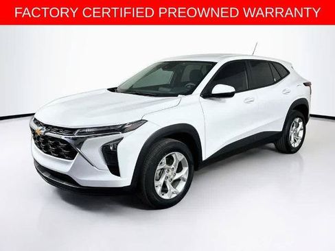 Used 2024 Chevrolet Trax LS w/ LS Convenience Package FWD image 1