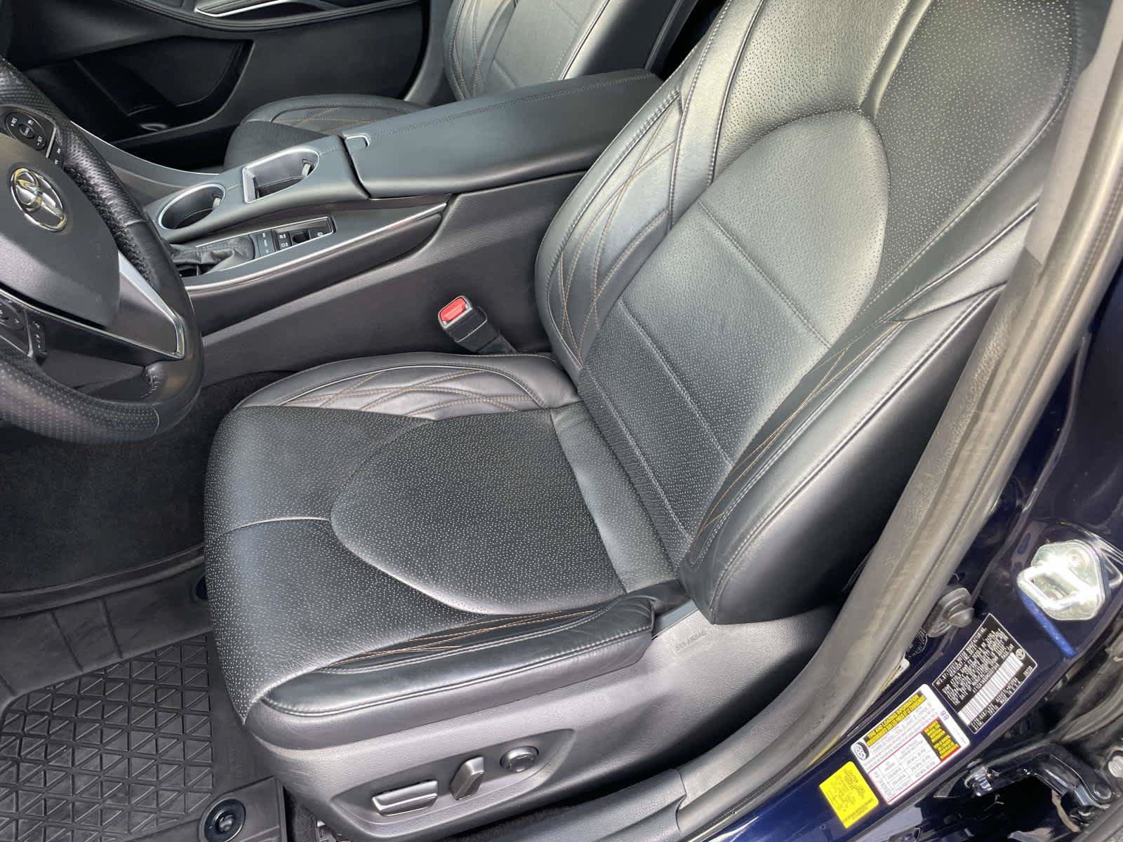 Used 2021 Toyota Avalon Limited FWD image 17