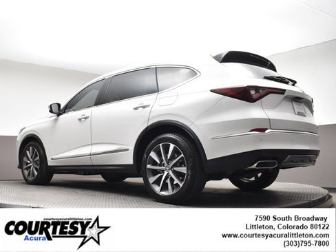 Certified 2025 Acura MDX SH-AWD w/ Technology Package image 38