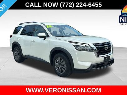 Used 2024 Nissan Pathfinder SV