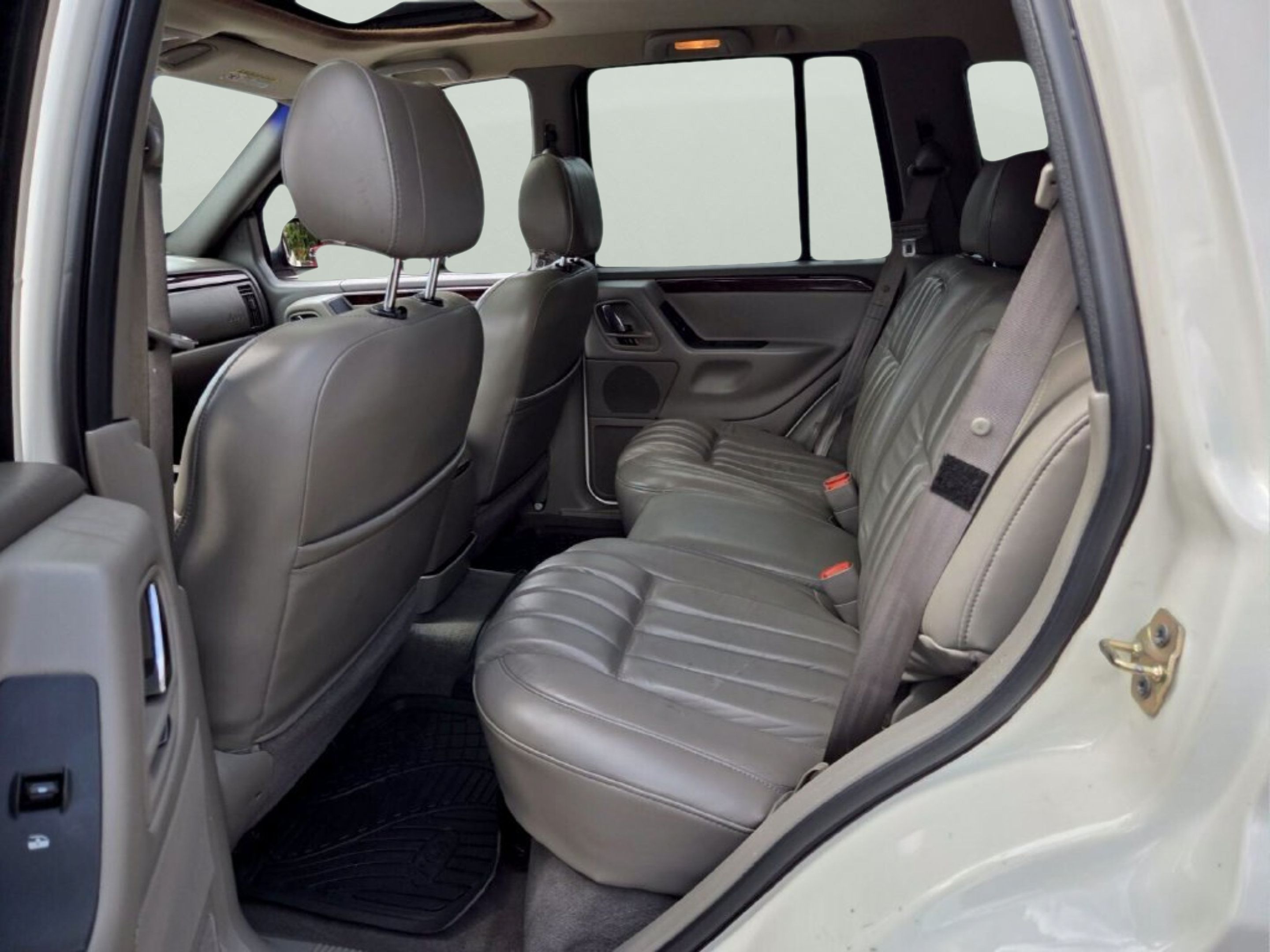 Used 2000 Jeep Grand Cherokee Limited AWD/4WD image 11