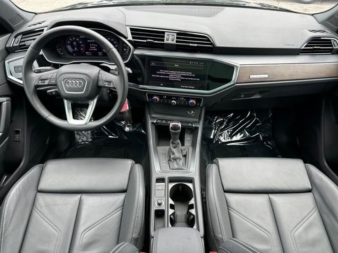 Used 2025 Audi Q3 2.0T Premium w/ Black Optic Sport Package AWD/4WD image 3