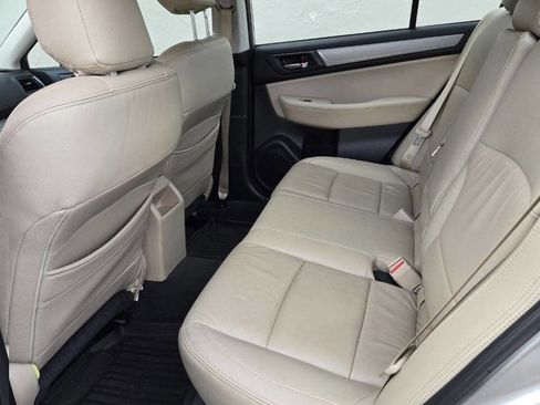 Used 2017 Subaru Legacy 2.5i Premium image 12