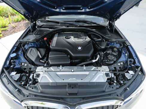 Used 2022 BMW 330i Sedan w/ Premium Package image 44