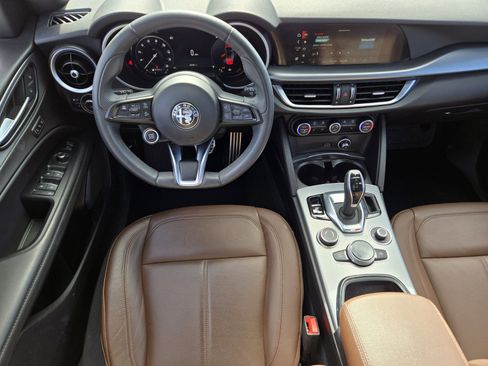 Used 2024 Alfa Romeo Stelvio Ti image 12