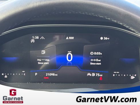 Used 2025 Volkswagen Jetta SE image 19