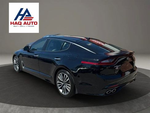 Used 2018 Kia Stinger Premium RWD image 7