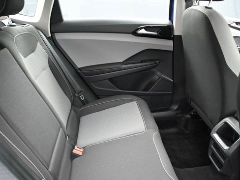 Certified 2024 Volkswagen Taos S image 22