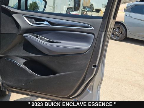 Used 2023 Buick Enclave Essence w/ Sport Touring Edition FWD image 33