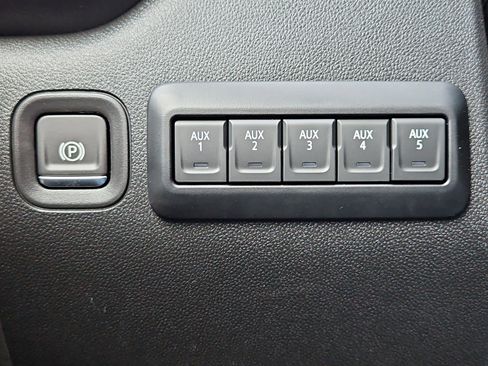 New 2026 GMC Sierra 3500 Pro w/ Convenience Package image 17