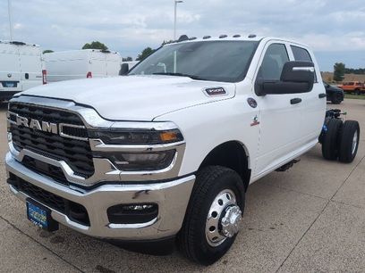 New 2026 RAM 3500 Tradesman w/ Chrome Appearance Group