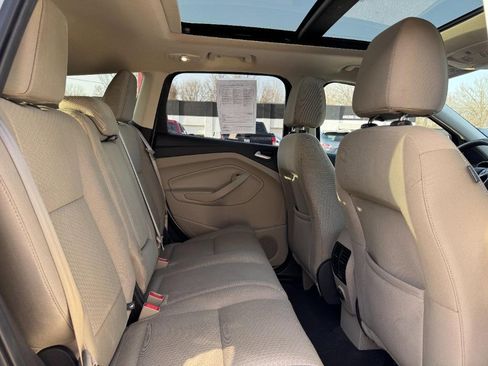 Used 2017 Ford Escape SE image 11