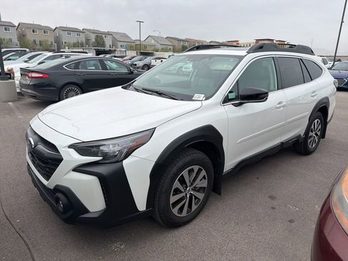 Used 2025 Subaru Outback Premium w/ Popular Package #1A image 19