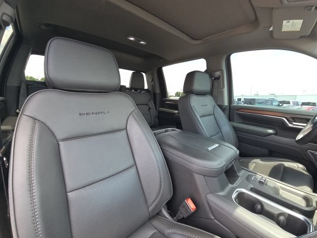 Used 2024 GMC Sierra 2500 Denali w/ Denali Reserve Package AWD/4WD image 21