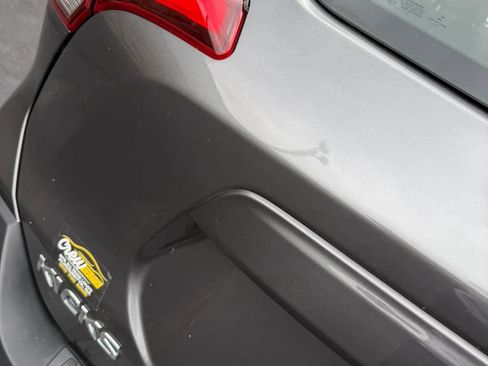 Used 2018 Nissan Kicks S w/ Exterior Package FWD image 11