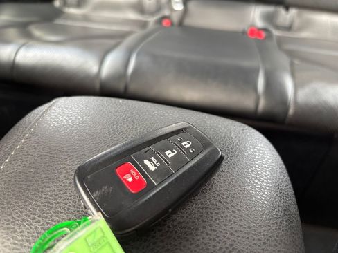 Used 2023 Toyota Camry XLE w/ Navigation Package image 25