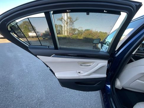 Used 2011 BMW 528i Sedan image 23