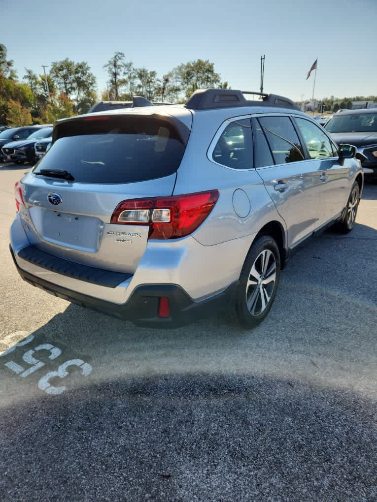 Used 2019 Subaru Outback 3.6R Limited w/ Popular Package #2 AWD/4WD image 22