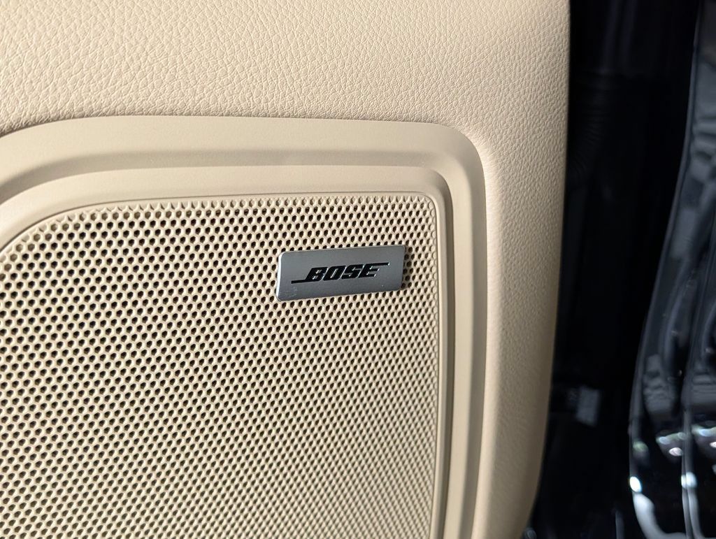 New 2026 Porsche Macan AWD/4WD image 28