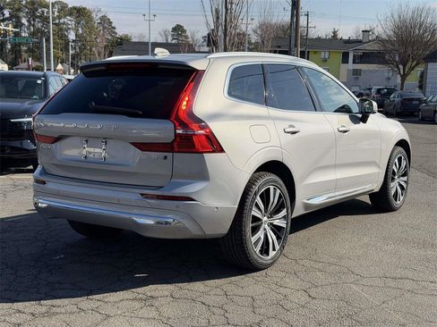 Used 2023 Volvo XC60 B5 Plus w/ Protection Package Premier image 20