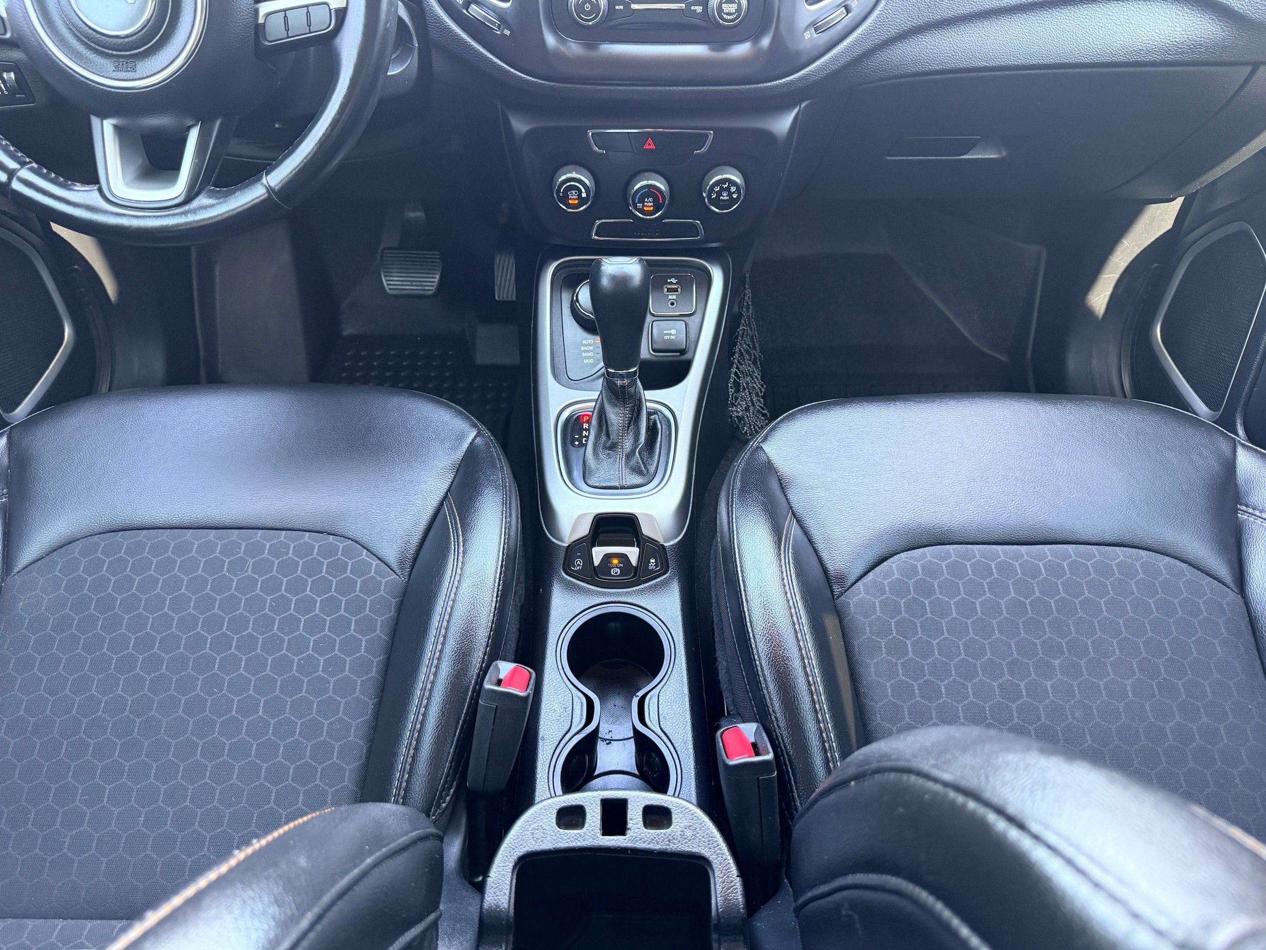 Used 2018 Jeep Compass Latitude AWD/4WD image 20
