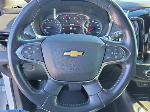 Used 2022 Chevrolet Traverse LT image 19