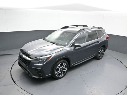 Used 2023 Subaru Ascent Limited image 36