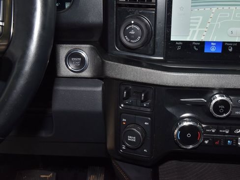 Used 2024 Ford F250 Platinum image 30