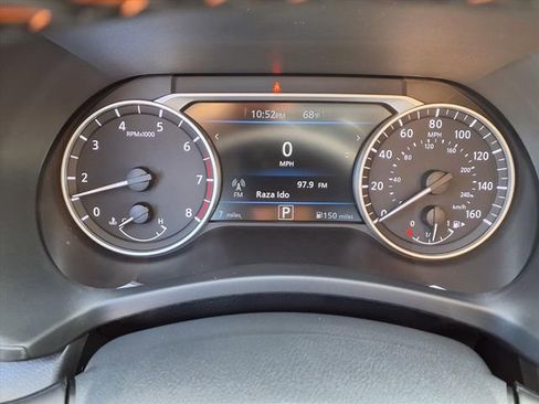 New 2025 Nissan Sentra SR image 18