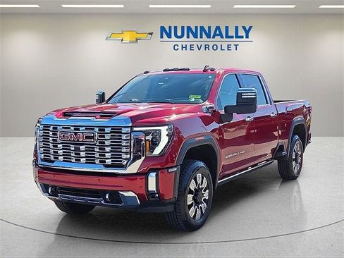Used 2024 GMC Sierra 2500 Denali w/ Denali Reserve Package image 1