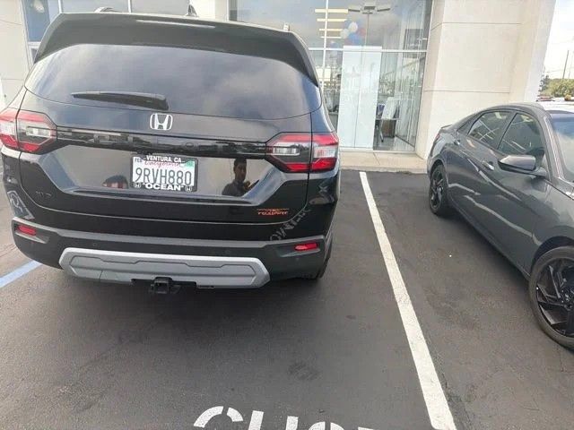 Certified 2025 Honda Pilot TrailSport image 23