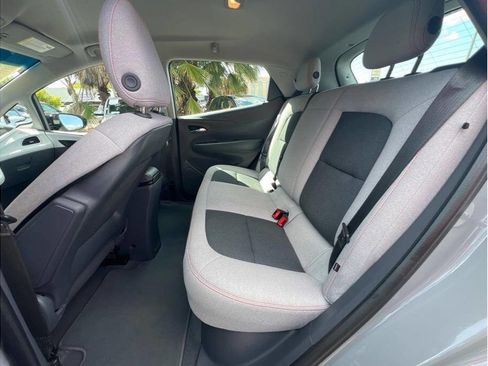 Used 2020 Chevrolet Bolt LT FWD image 21