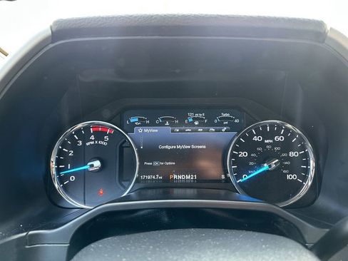 Used 2017 Ford F350 Lariat w/ Lariat Value Package image 9