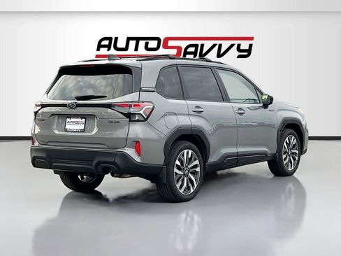 Used 2025 Subaru Forester Touring w/ Touring Package AWD/4WD image 7