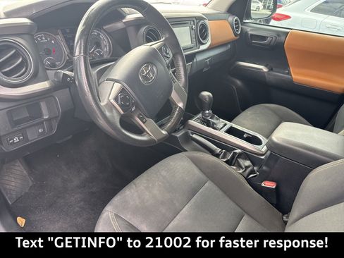 Used 2019 Toyota Tacoma SR5 image 2