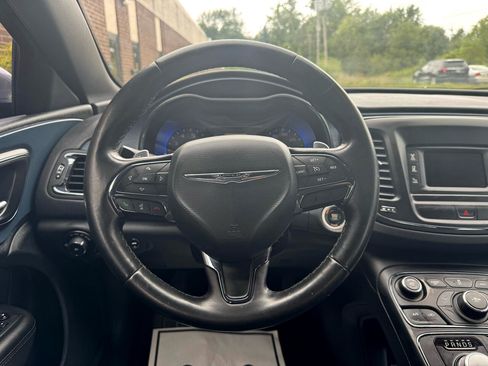 Used 2015 Chrysler 200 S image 10