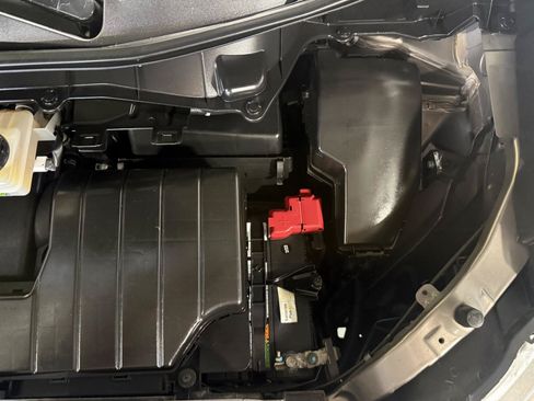 Used 2017 Nissan Quest SV FWD image 28