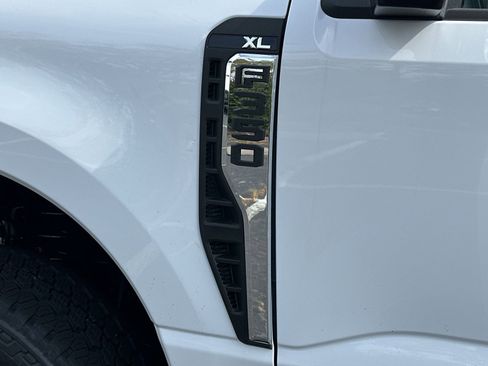 New 2026 Ford F350 XL w/ FX4 Off-Road Package image 40
