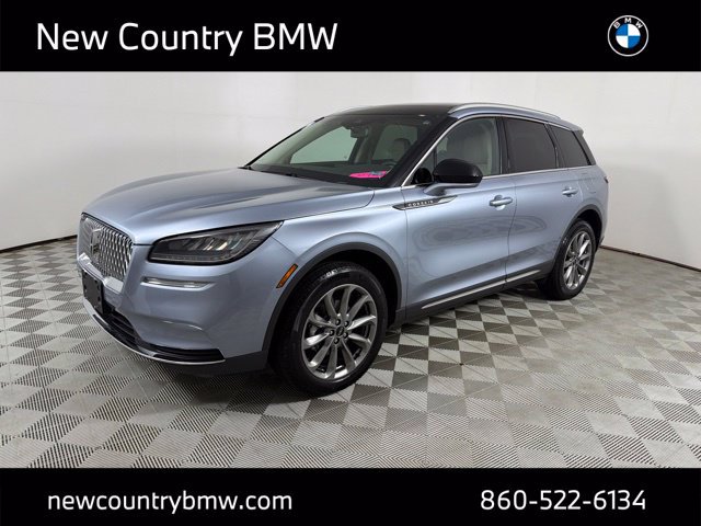 Used 2022 Lincoln Corsair AWD w/ Premium Package image 3