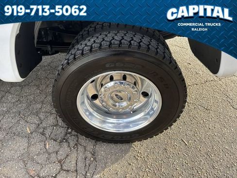 Used 2023 Ford F450 XLT w/ FX4 Off-Road Package image 13