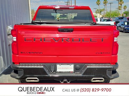 Used 2021 Chevrolet Silverado 1500 Custom Trail Boss w/ LPO, Dark Essentials Package AWD/4WD image 7