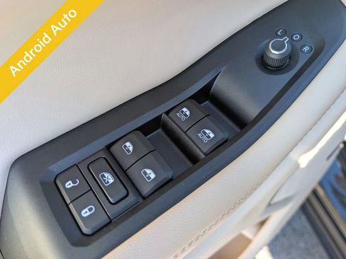 Used 2023 Jeep Grand Cherokee 4WD 4xe image 12