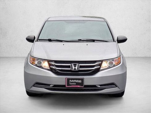 Used 2015 Honda Odyssey LX image 2