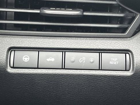 Certified 2024 Nissan Altima 2.0 SR image 12