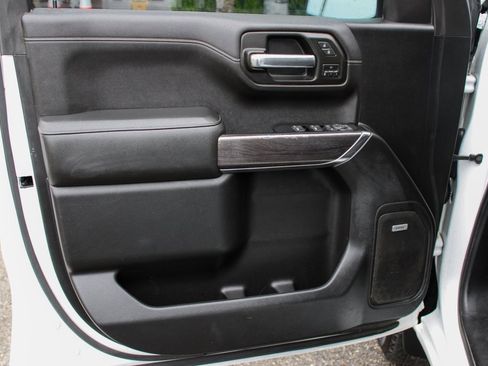 Used 2019 Chevrolet Silverado 1500 LTZ w/ LTZ Plus Package image 12