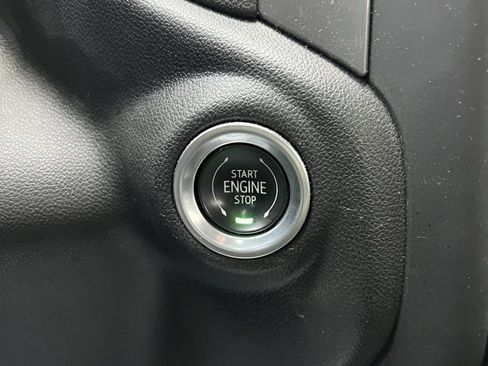 Used 2022 Chevrolet Silverado 1500 Custom image 12