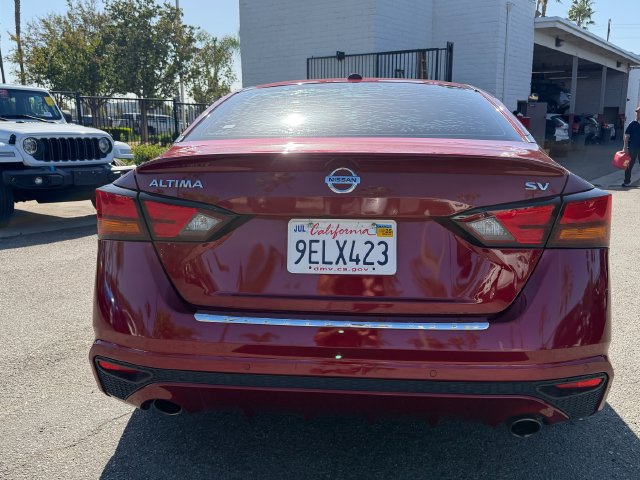 Used 2022 Nissan Altima 2.5 SV w/ SV Premium Package FWD image 6